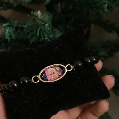 Protective Black Onyx & Evil Eye Guru Bracelet – Handcrafted Oval Photo Locket Mala
