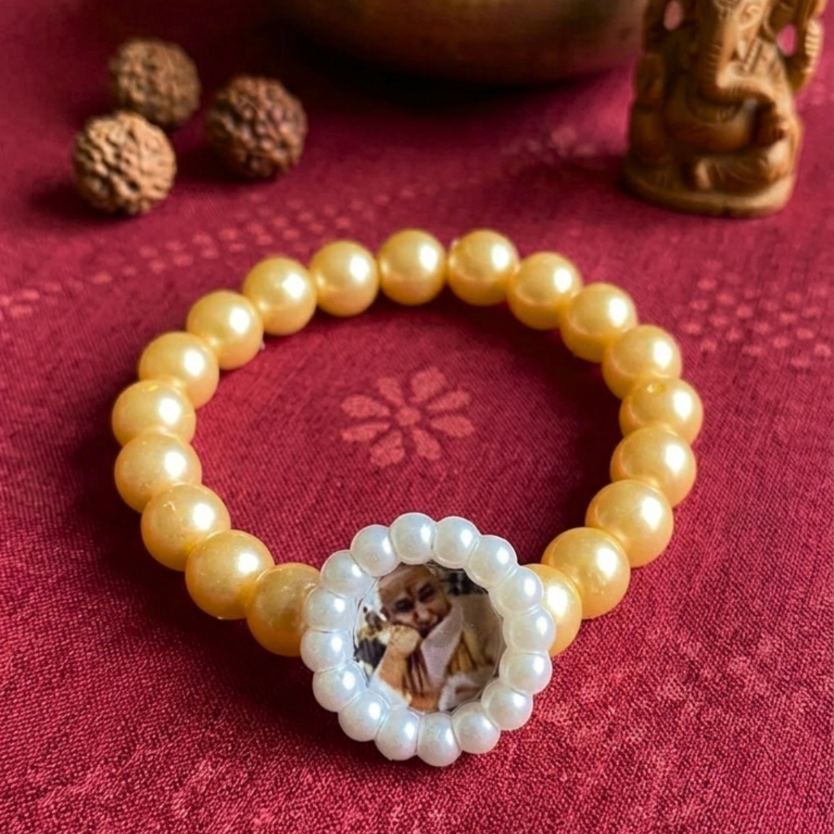 Sacred Guruji Pearl Beads Bracelet