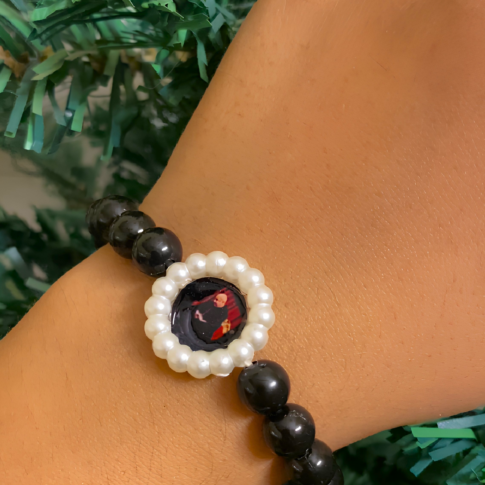 Guru Ji Divine Protection Sleek Black Onyx & Pearl Swaroop Bracelet