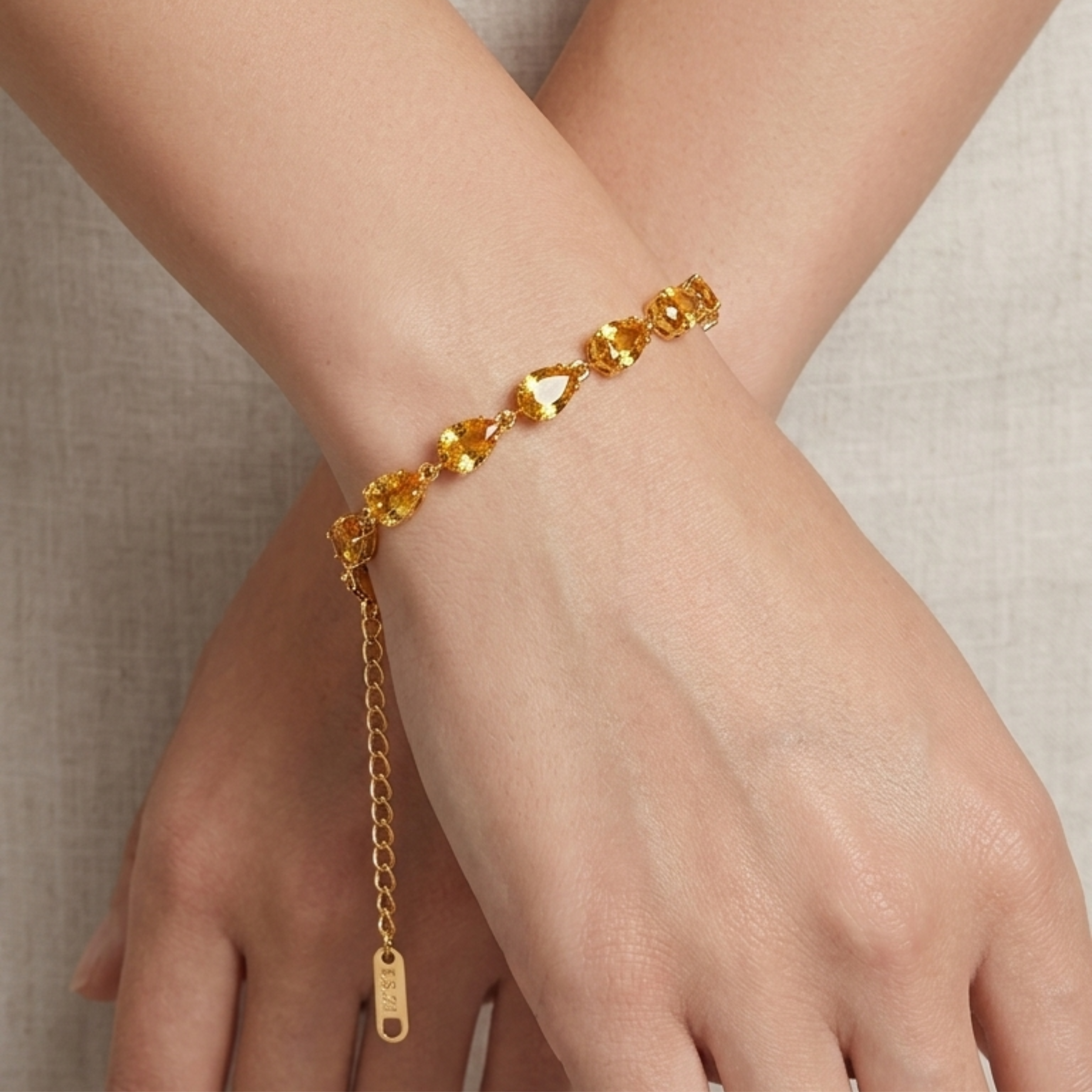 Golden Honey Dewdrop Bracelet