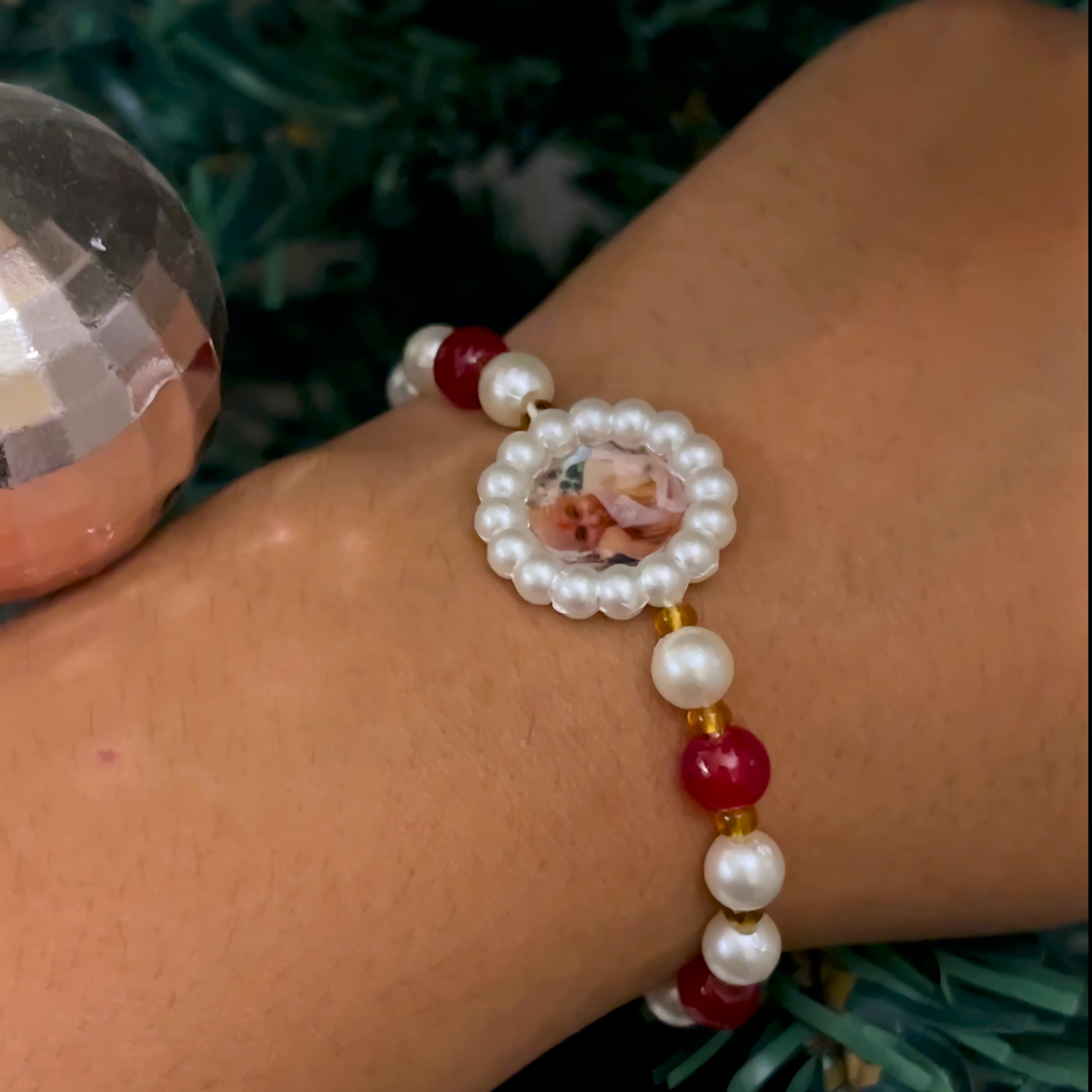 Divine Blessings: Guruji Swarup Pearl & Red Bead Bracelet