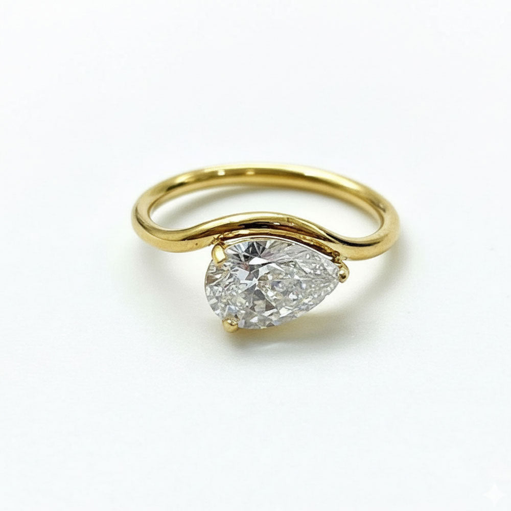 Almond shaped ring image 0