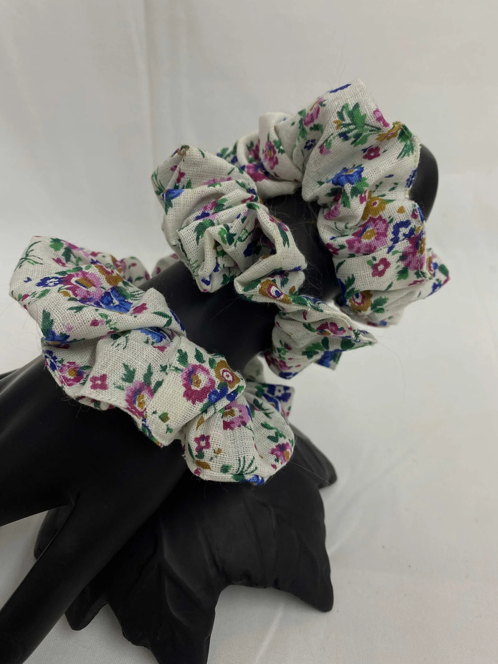 Pure Cotton Floral Printed Scrunchies