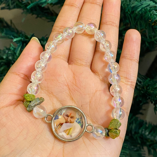 Celestial Radiance Aura Quartz & Jade Chip Guru Bracelet – Handcrafted Spiritual Devotional Mala