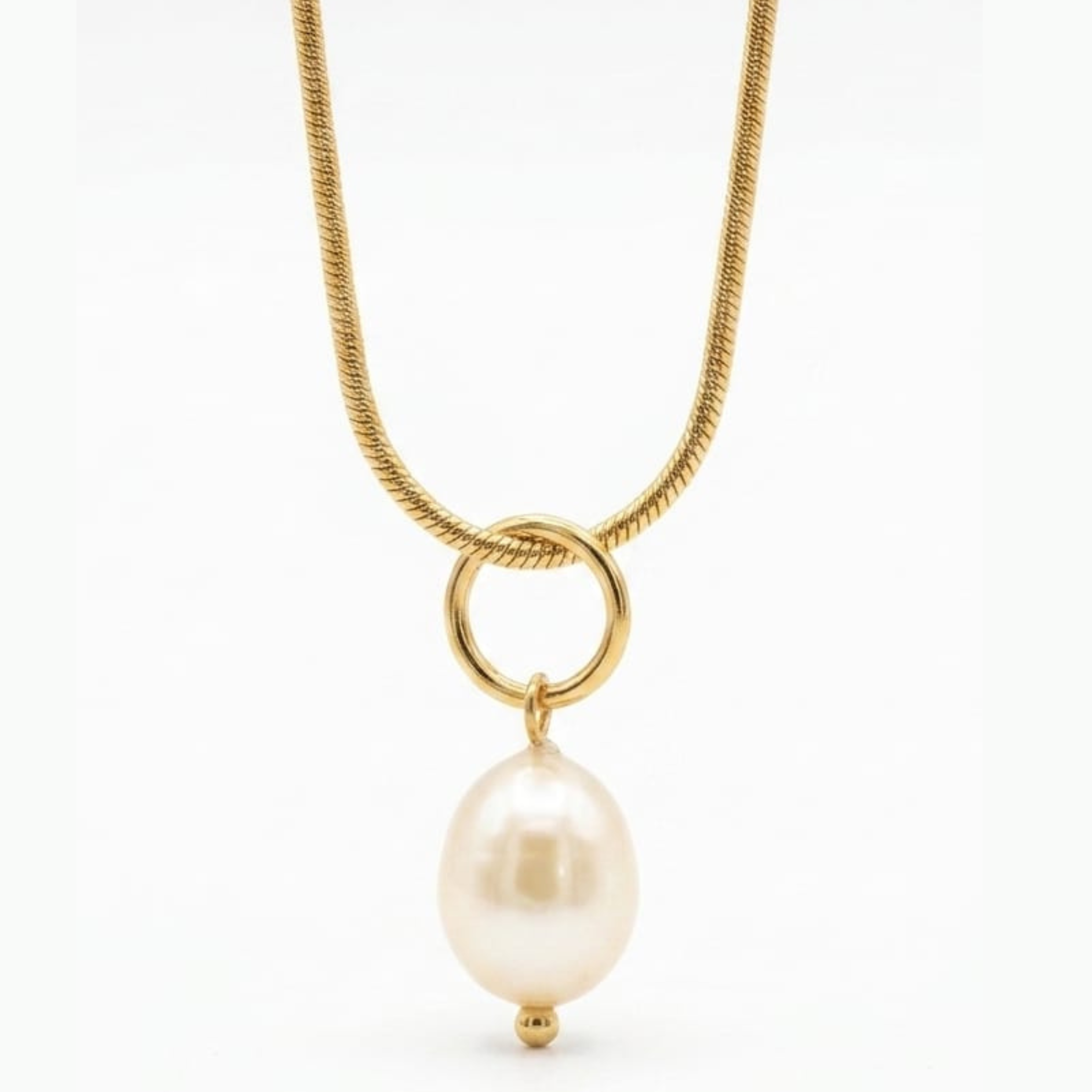 white pearl pendant