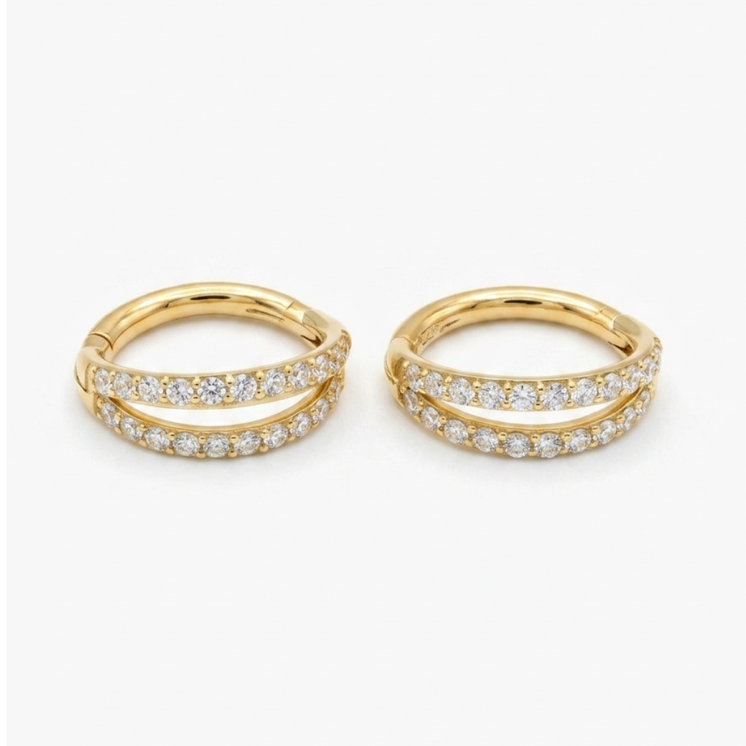 Double layered Gwen studs