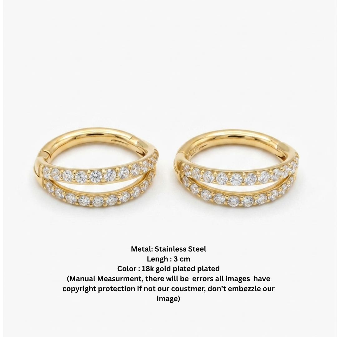 Double layered Gwen studs