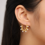 Veenus studded hoops