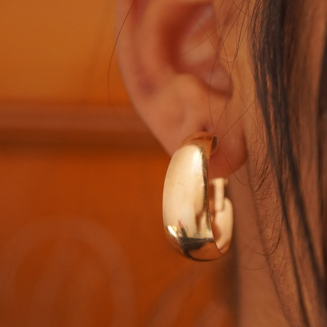wide rounded hoops image 3