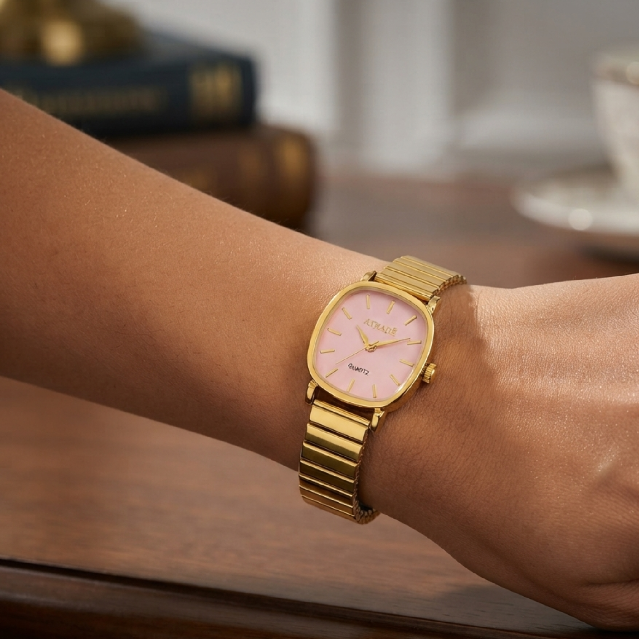 AILAER Vintage Crimson Gold-Toned Wristwatch