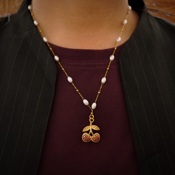 ammy red pendant - Image 3